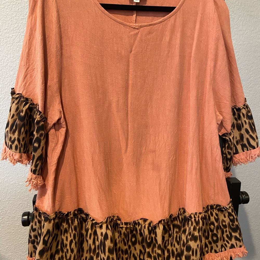 Umgee Women's Top with Leopard Print Accents - Coral
